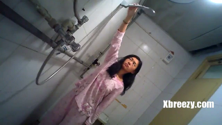 Innocent Face Pinay Nag Video Habang Naliligo Sa Shower