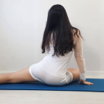 Hip-up exercise suitable for winter at house for hip up   yoga Stretching push up leggings.mp4