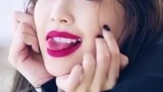 Jennie’s Sexy Tongue Play