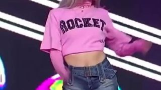 YeEun’s Finally Back To Let You Cum To Her Soft Thighs